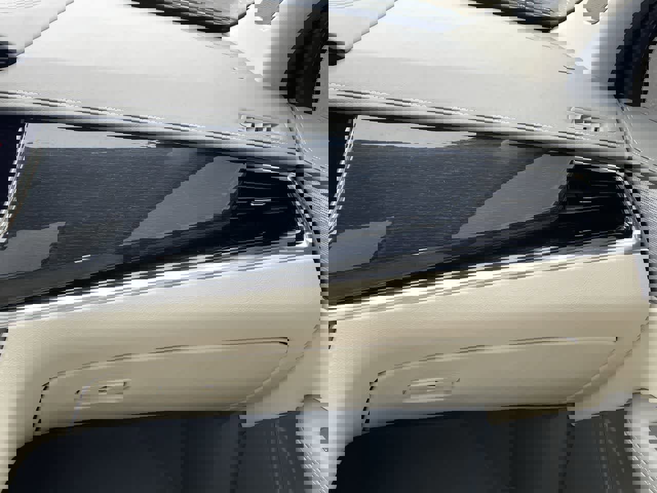 Certified 2024 Cadillac XT6 Premium Luxury w/ LPO, Floor Liner Package image 16