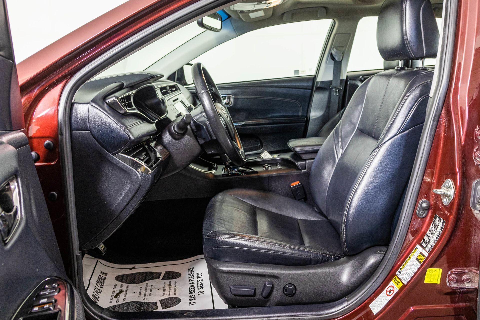 Used 2015 Toyota Avalon XLE Premium FWD image 25