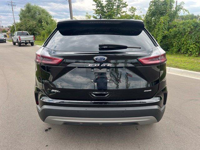 Used 2024 Ford Edge SEL w/ Convenience Package AWD/4WD image 6