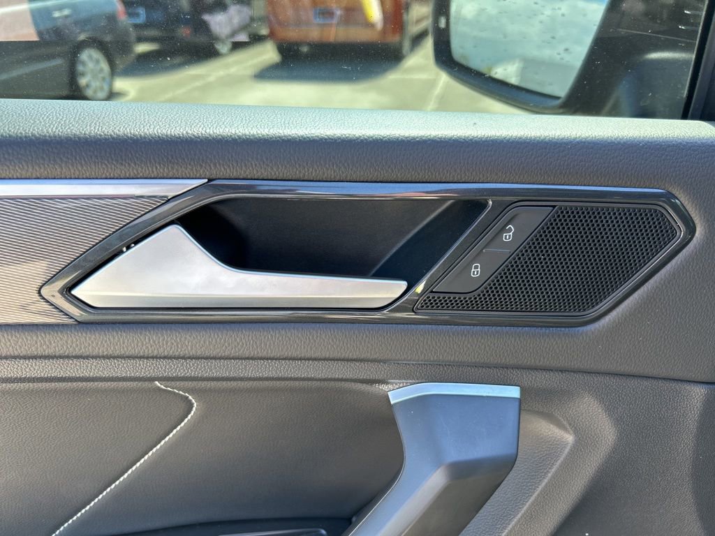 Certified 2024 Volkswagen Tiguan SE R-Line image 12