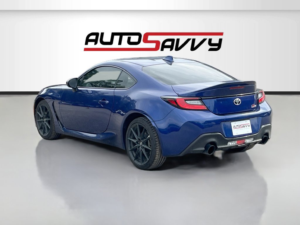 Used 2024 Toyota GR86 Premium RWD image 5