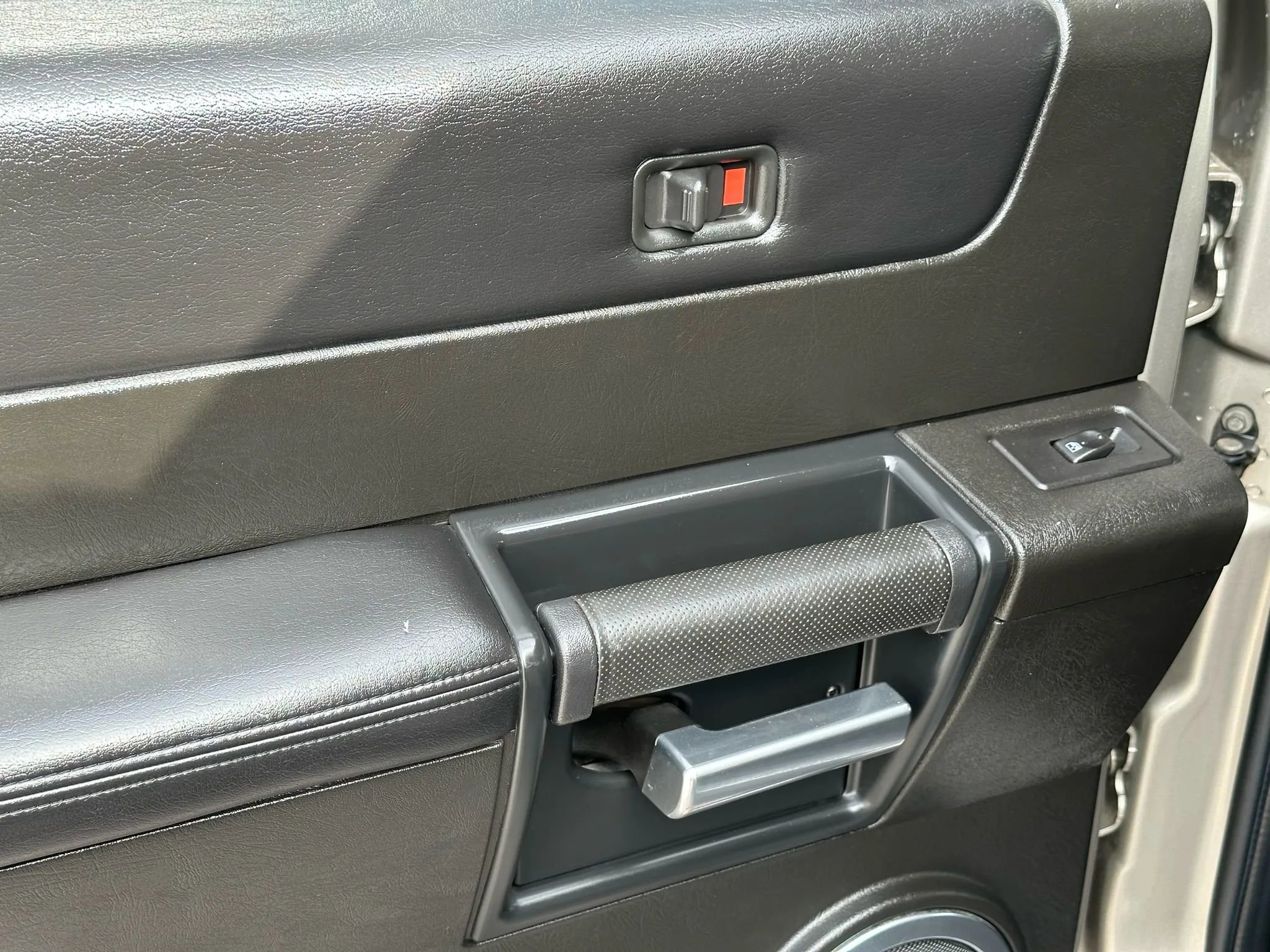 Used 2006 HUMMER H2 Luxury image 16