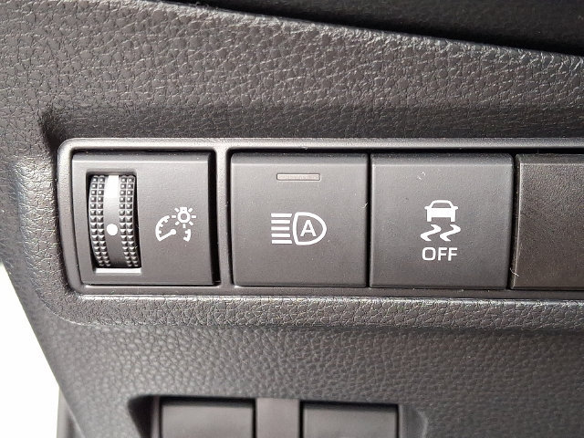 Used 2025 Toyota Corolla Cross XSE w/ Convenience Package AWD/4WD image 25