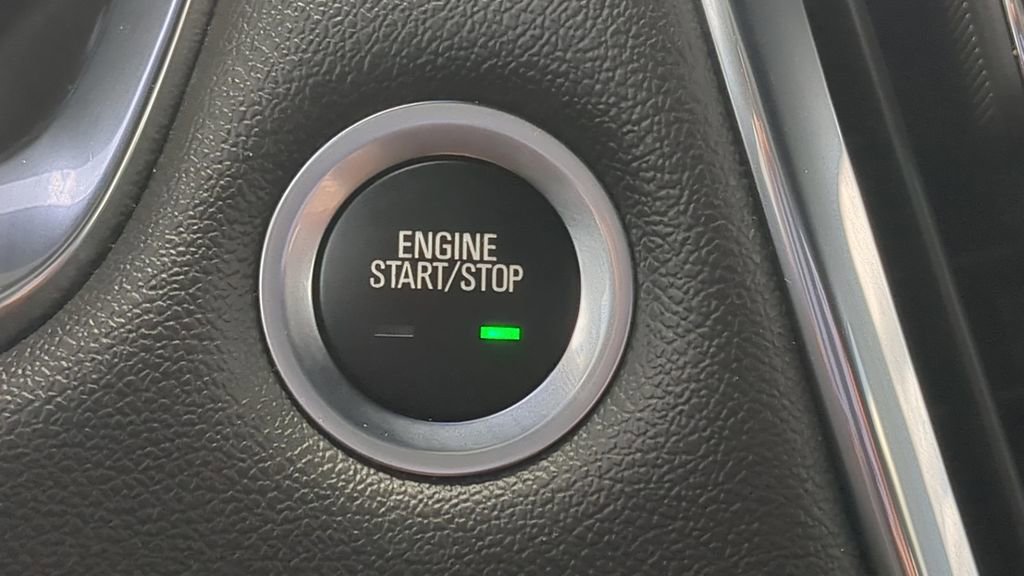 Used 2023 Chevrolet Traverse LT FWD image 25