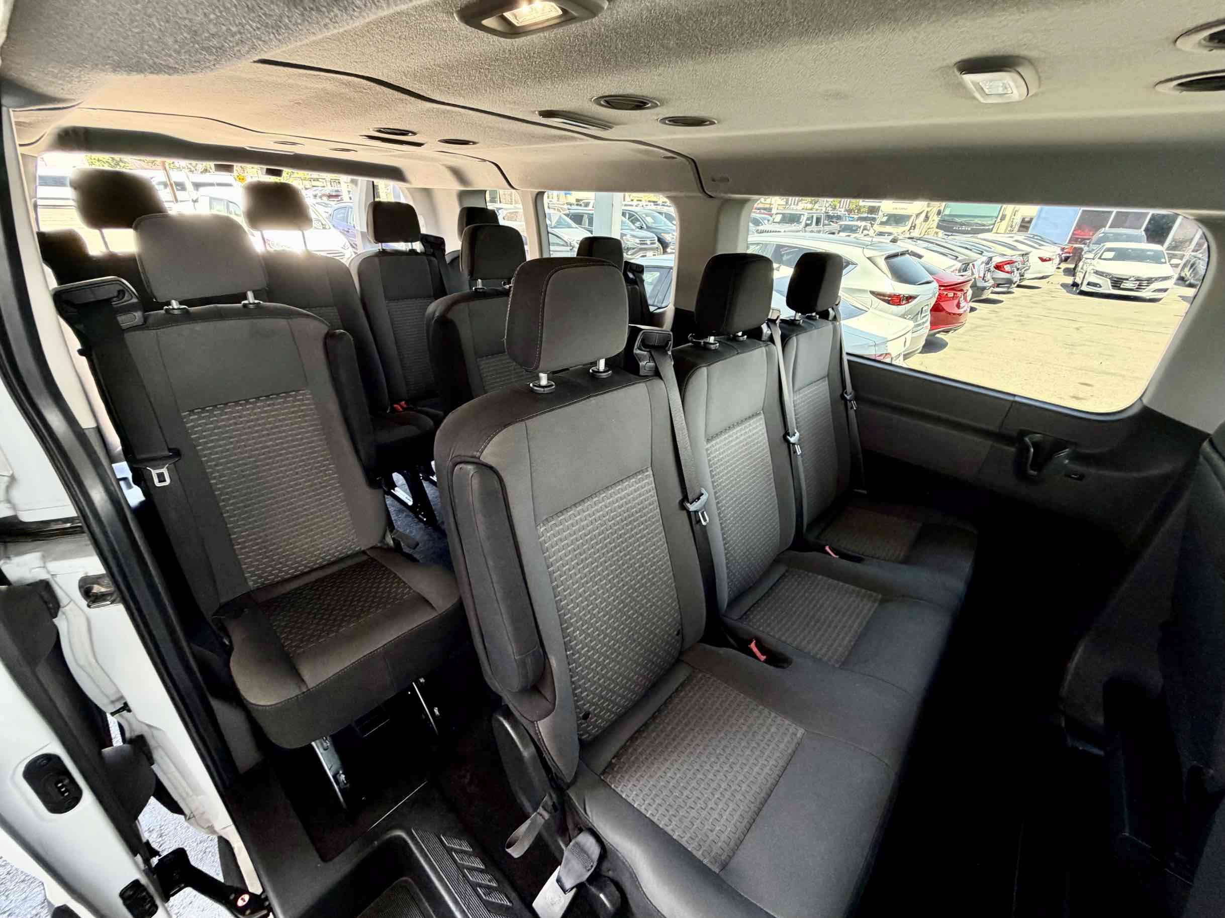 Used 2023 Ford Transit 350 XLT RWD image 18