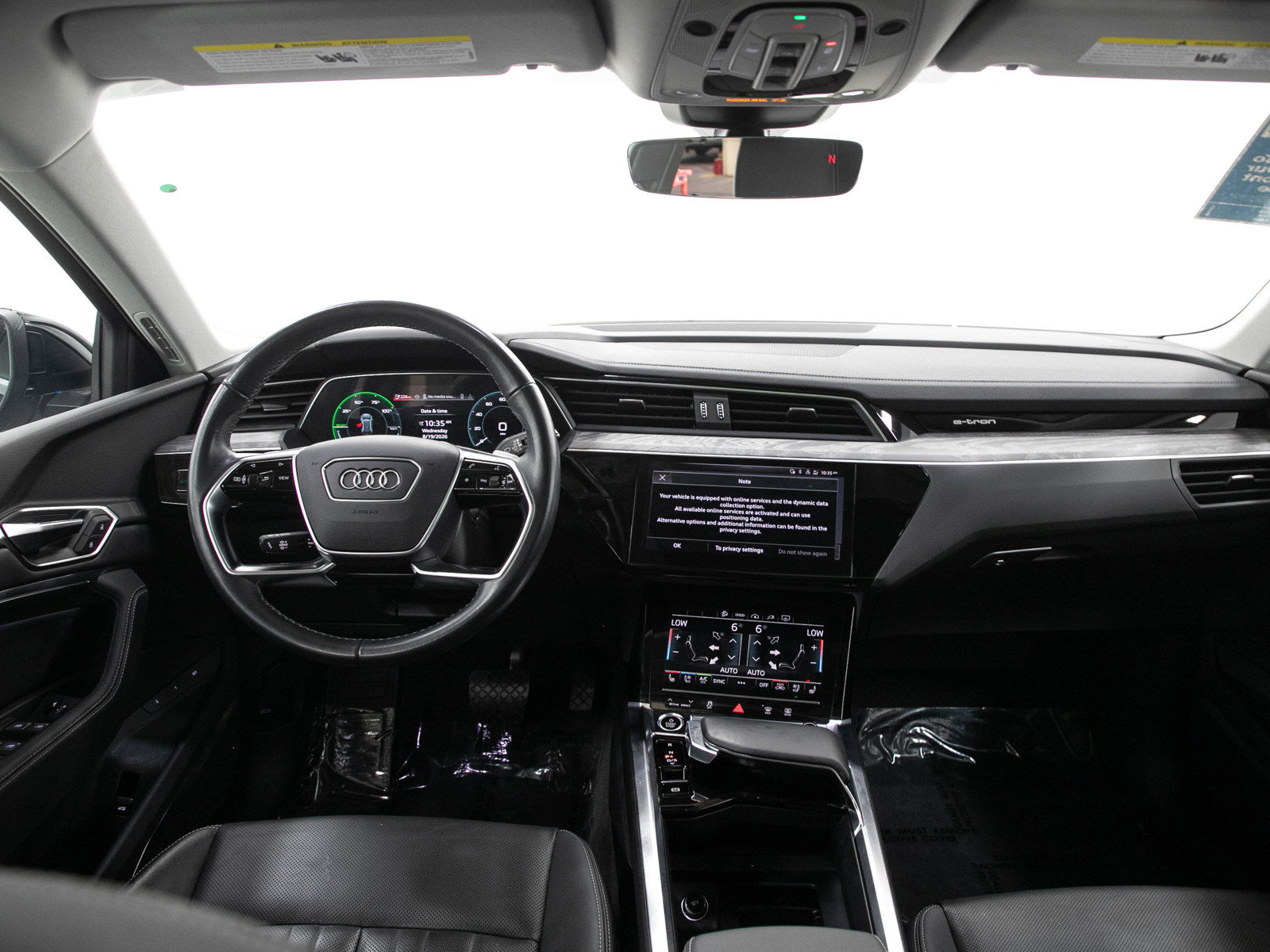 Used 2024 Audi Q8 e-tron Premium Plus w/ Premium Plus Package AWD/4WD image 17