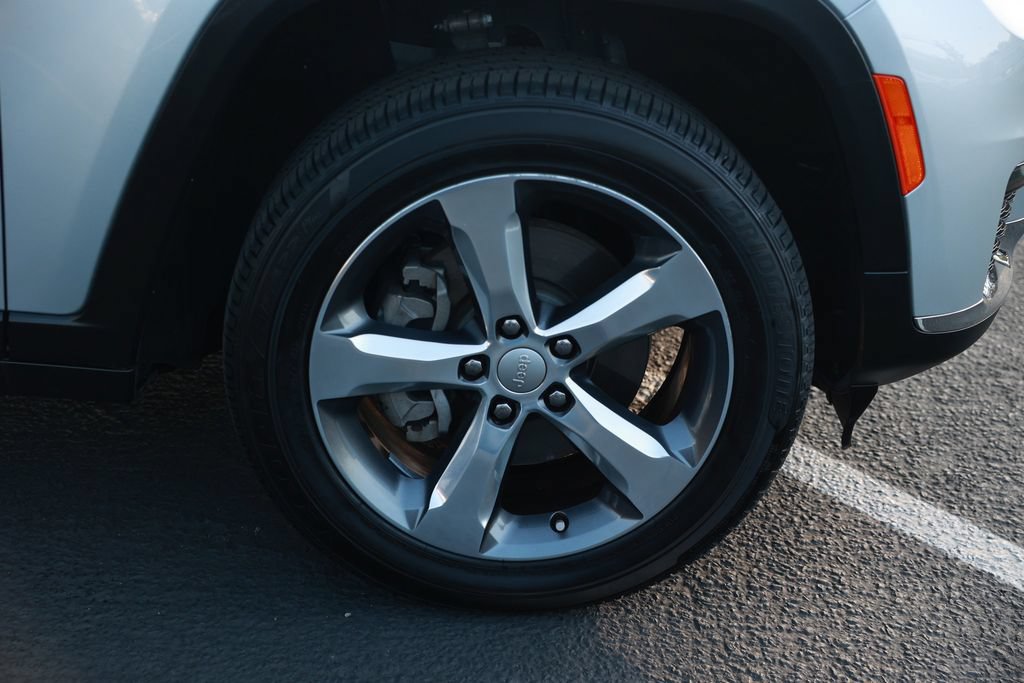 Used 2021 Jeep Grand Cherokee L Limited RWD image 8