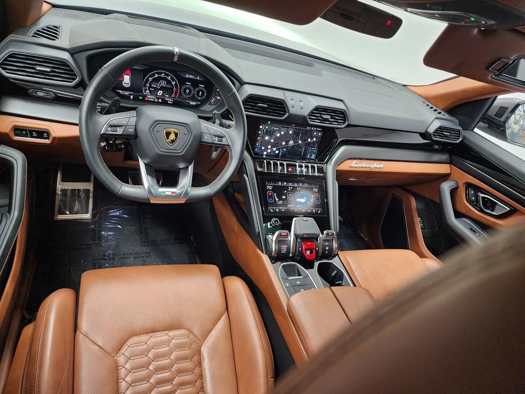 Used 2022 Lamborghini Urus image 30