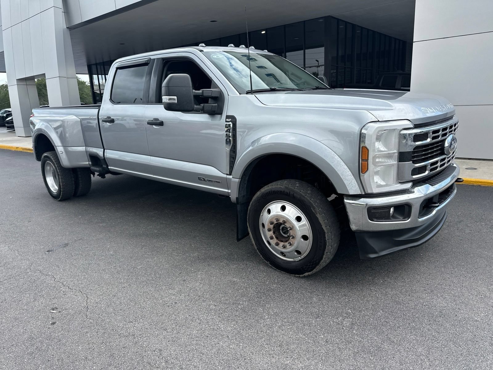 Used 2024 Ford F450 XLT AWD/4WD image 2