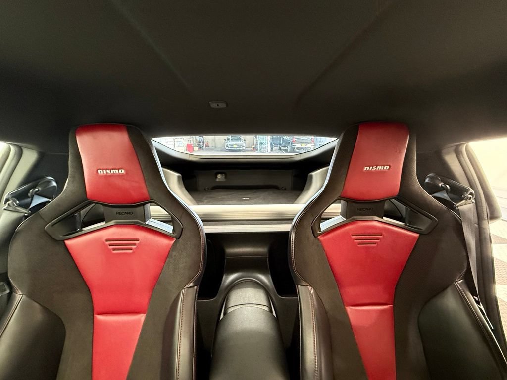 Used 2024 Nissan Z NISMO w/ Floor Mat Package RWD image 24