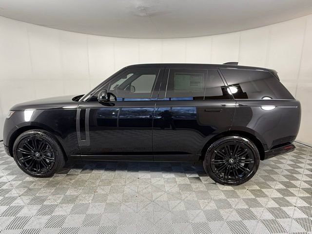 New 2025 Land Rover Range Rover SE image 3