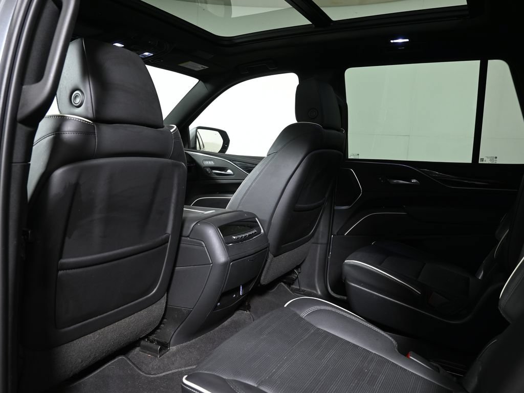 Used 2022 Cadillac Escalade Sport w/ Touring Package AWD/4WD image 8