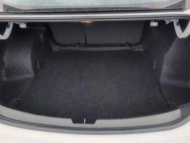 Used 2024 Chevrolet Malibu LT FWD image 40
