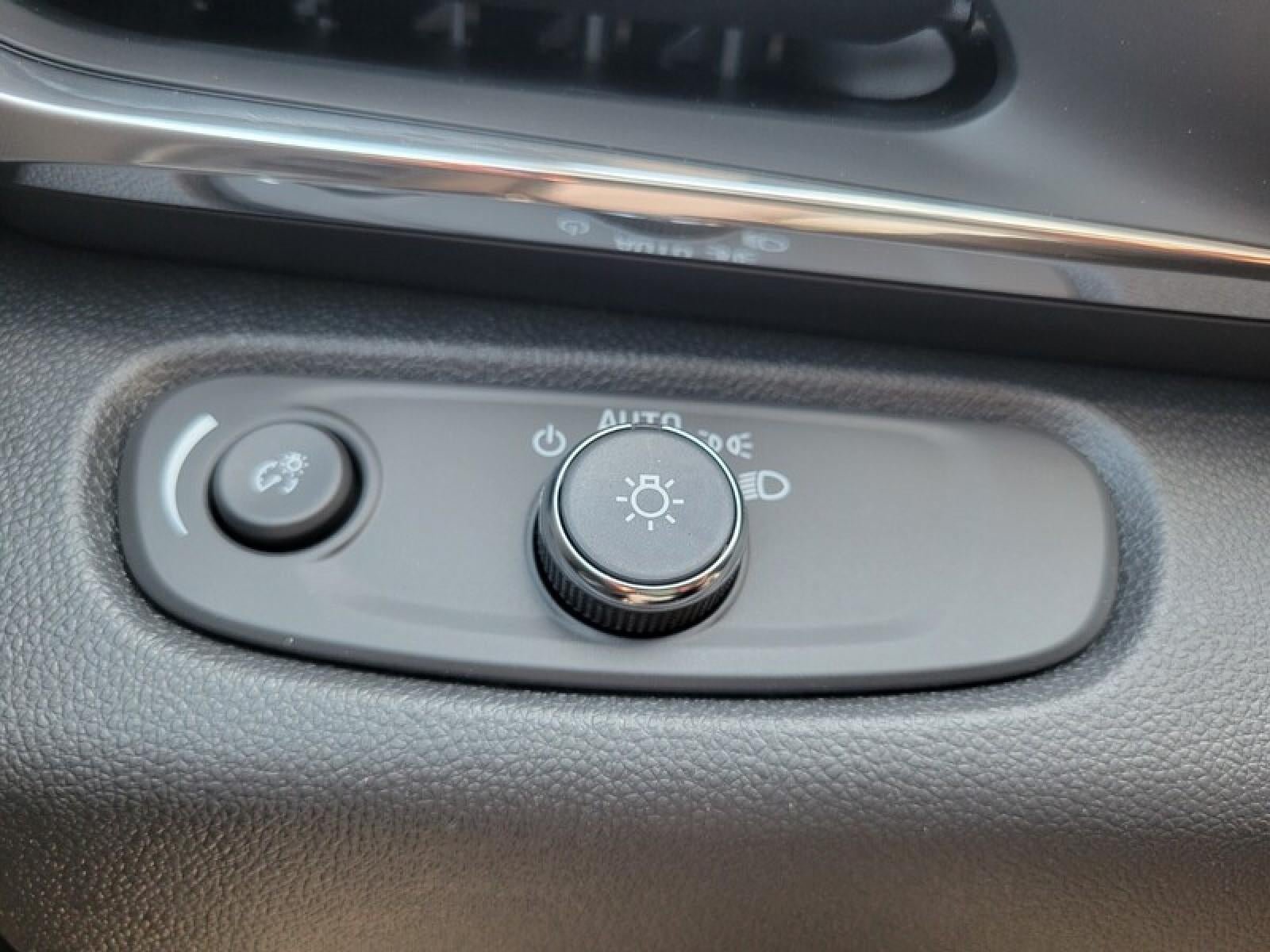 New 2026 Buick Envista Preferred FWD image 19