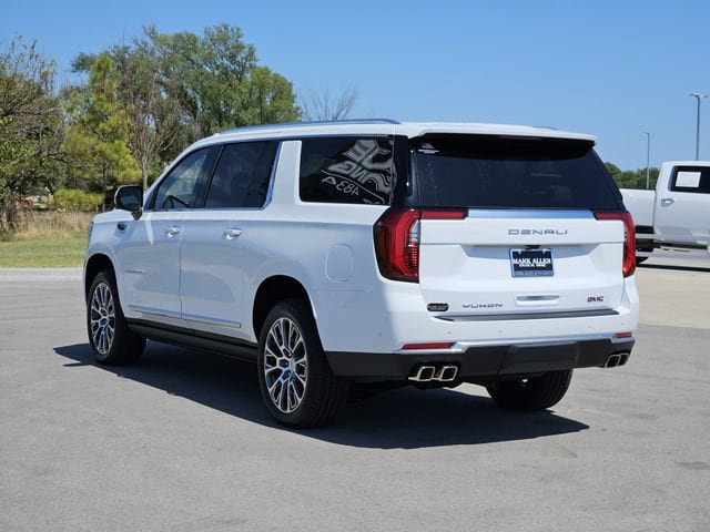 New 2026 GMC Yukon XL Denali w/ Sun & Power Step Package AWD/4WD image 3