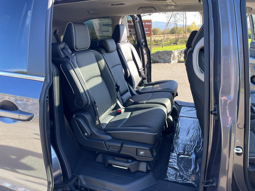 New 2026 Honda Odyssey Touring image 23