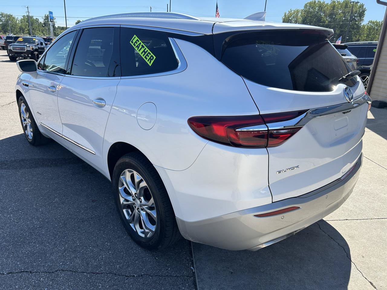 Used 2018 Buick Enclave Avenir w/ Avenir Technology Package AWD/4WD image 7