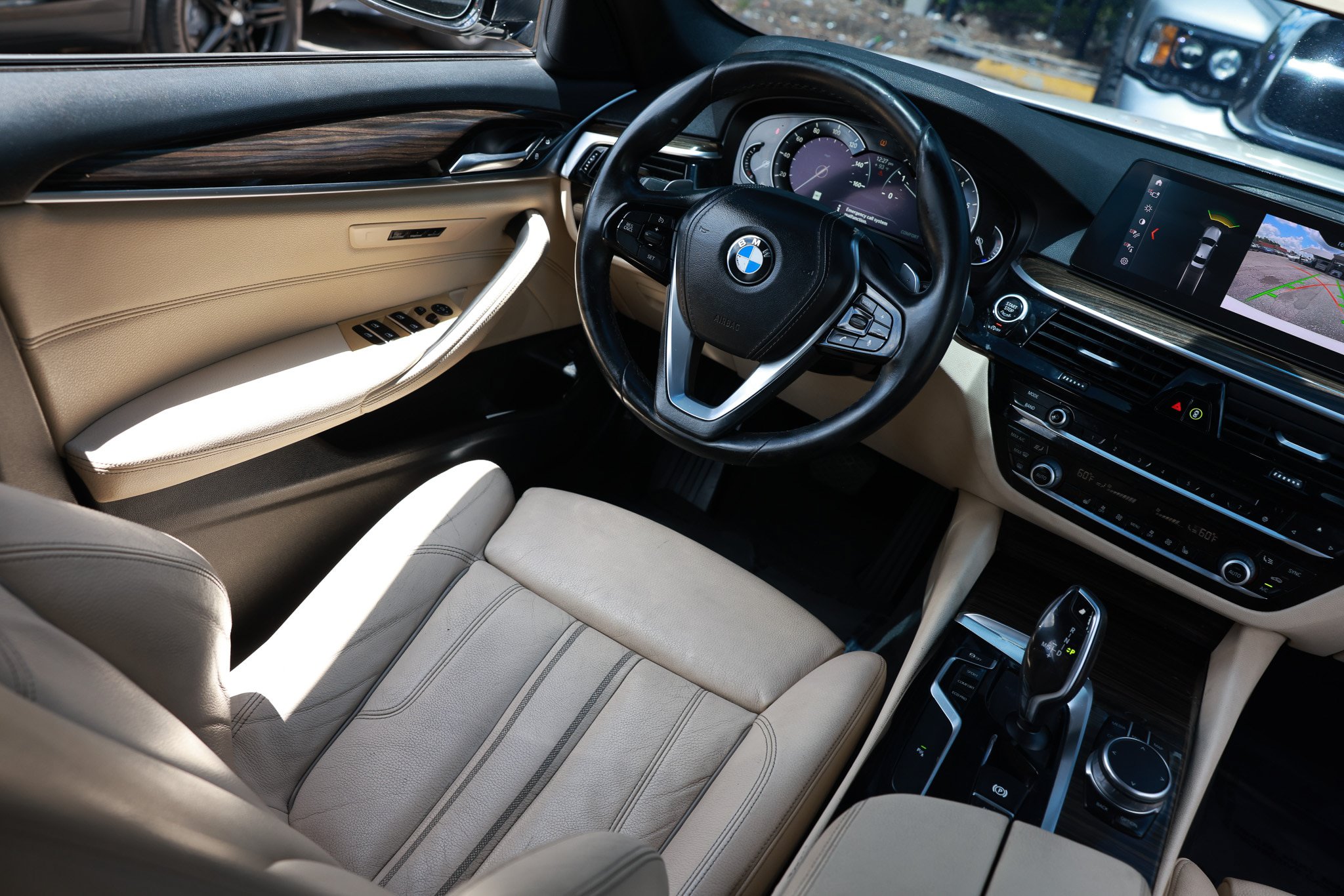 Used 2019 BMW 530i w/ Convenience Package RWD image 24