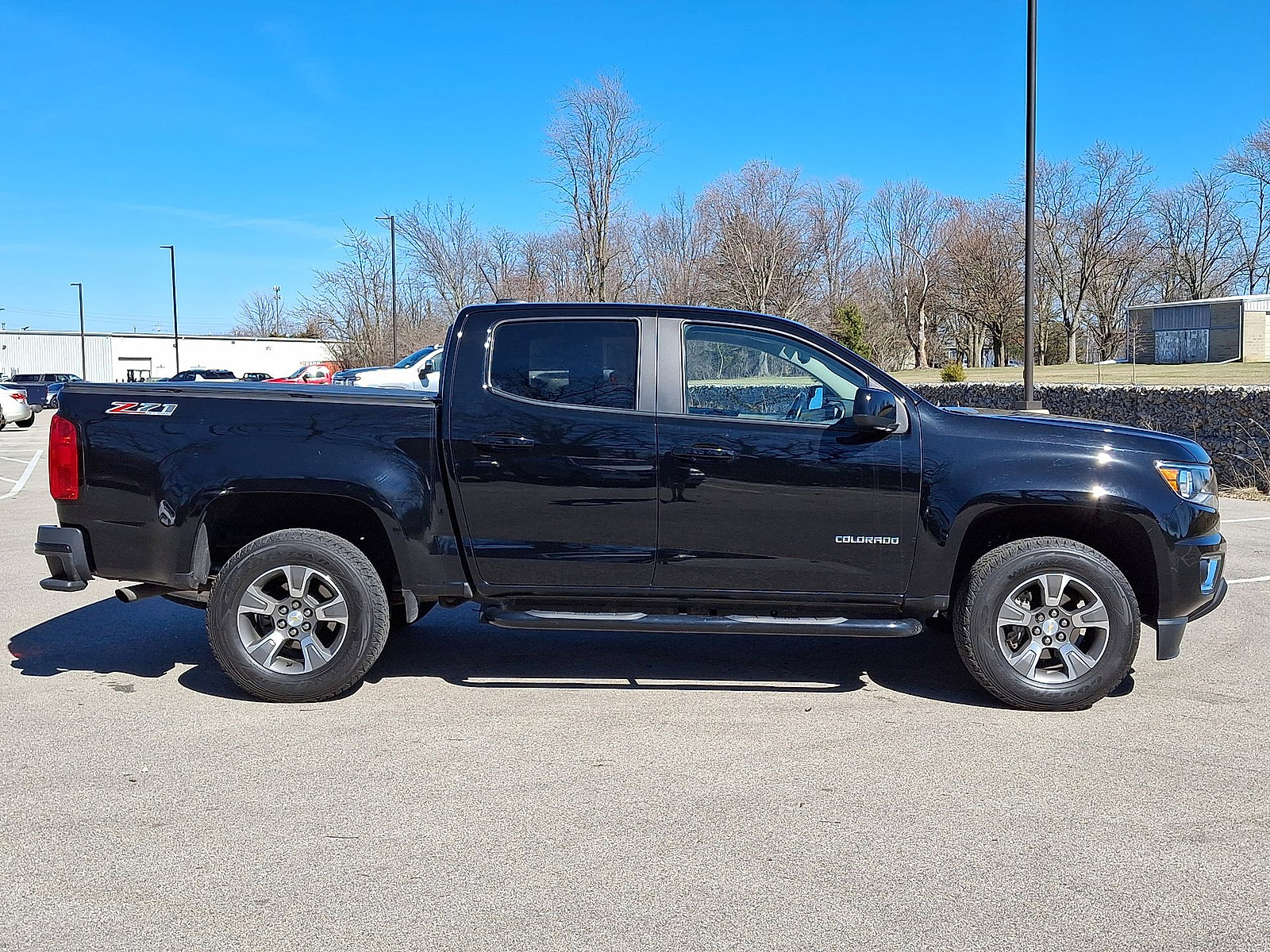 Used 2018 Chevrolet Colorado Z71 AWD/4WD image 32