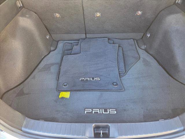 Certified 2021 Toyota Prius L Eco image 6