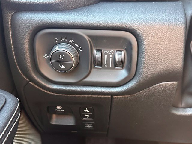 New 2027 RAM 1500 Laramie w/ Night Edition AWD/4WD image 17
