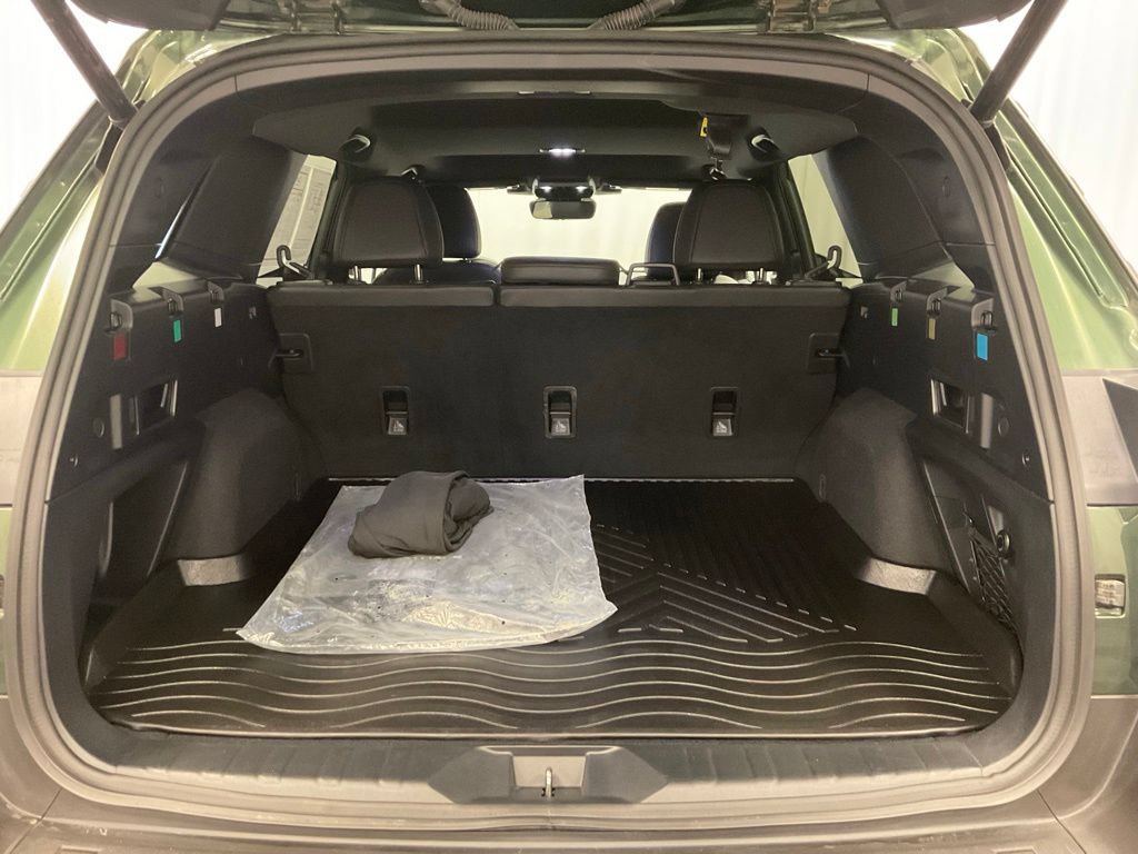 Certified 2026 Subaru Outback Premium w/ Premium/Limited Package 2 AWD/4WD image 11