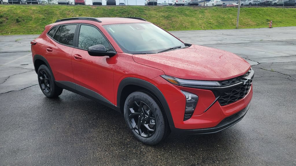 New 2026 Chevrolet Trax LT w/ Driver Confidence Package FWD image 16