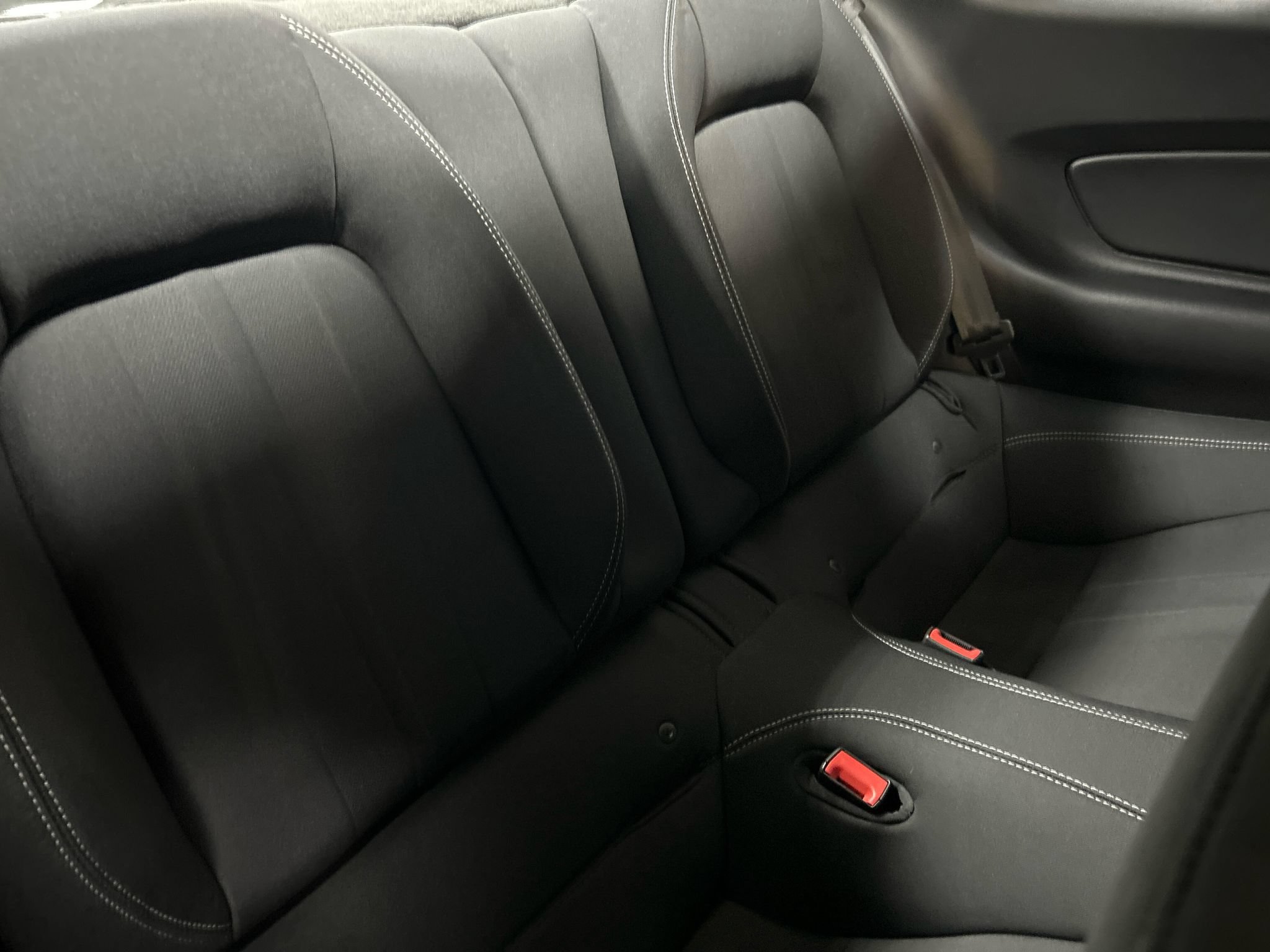 Used 2018 Ford Mustang Coupe RWD image 12