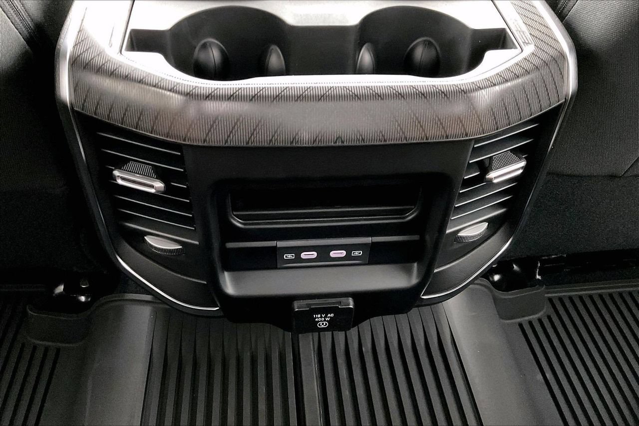 New 2026 RAM 2500 Big Horn AWD/4WD image 15