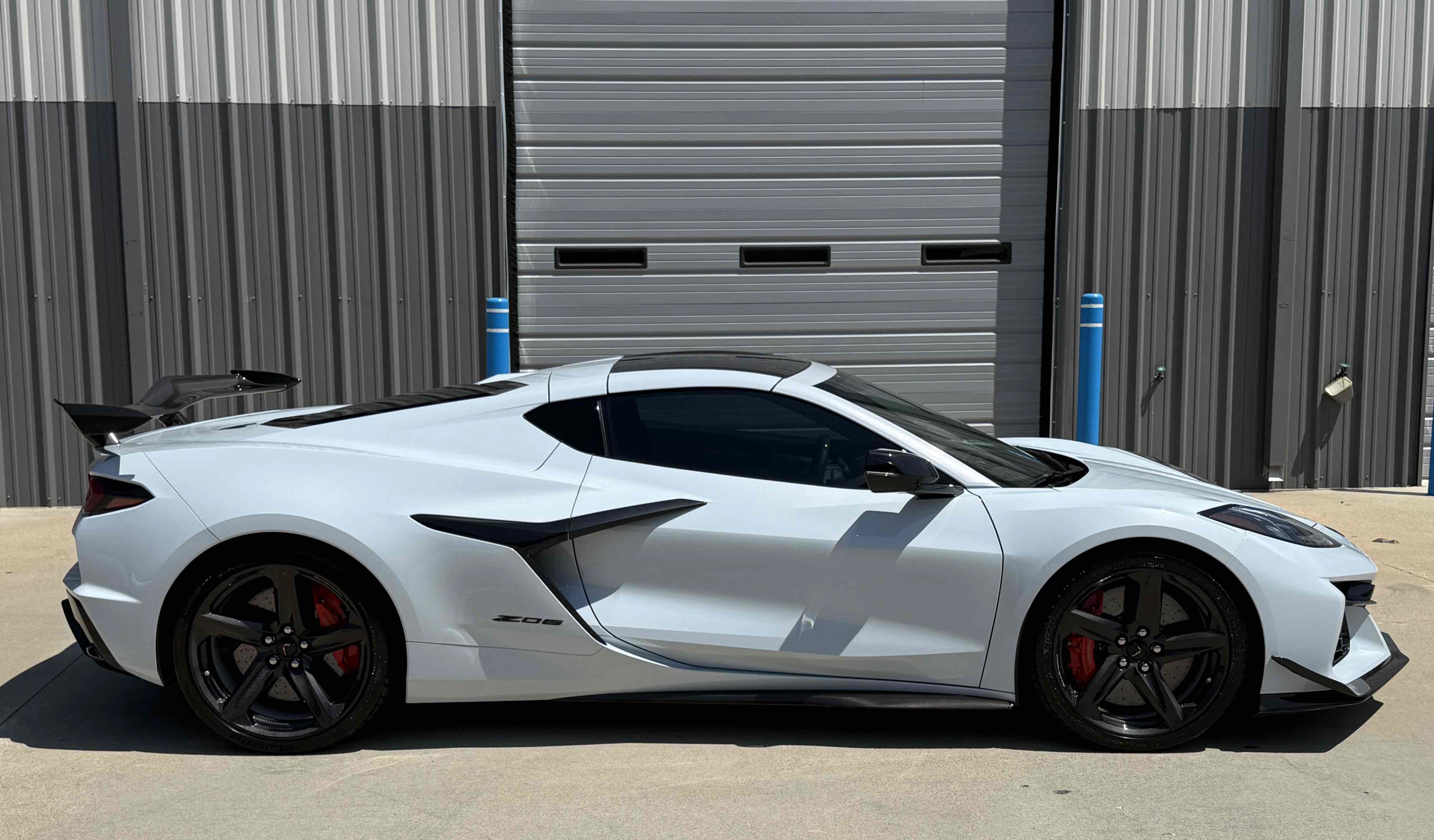 Used 2023 Chevrolet Corvette Z06 Coupe w/ 3LZ w/ Engine Appearance Package RWD image 9