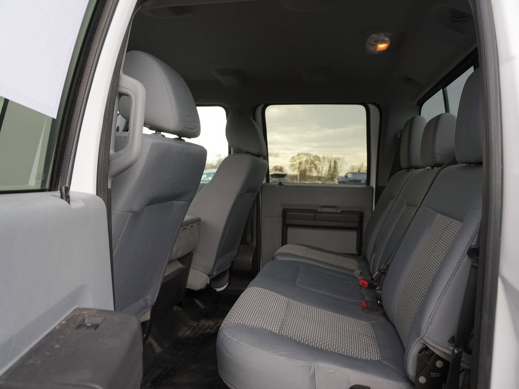Used 2015 Ford F250 XL w/ Power Equipment Group AWD/4WD image 17