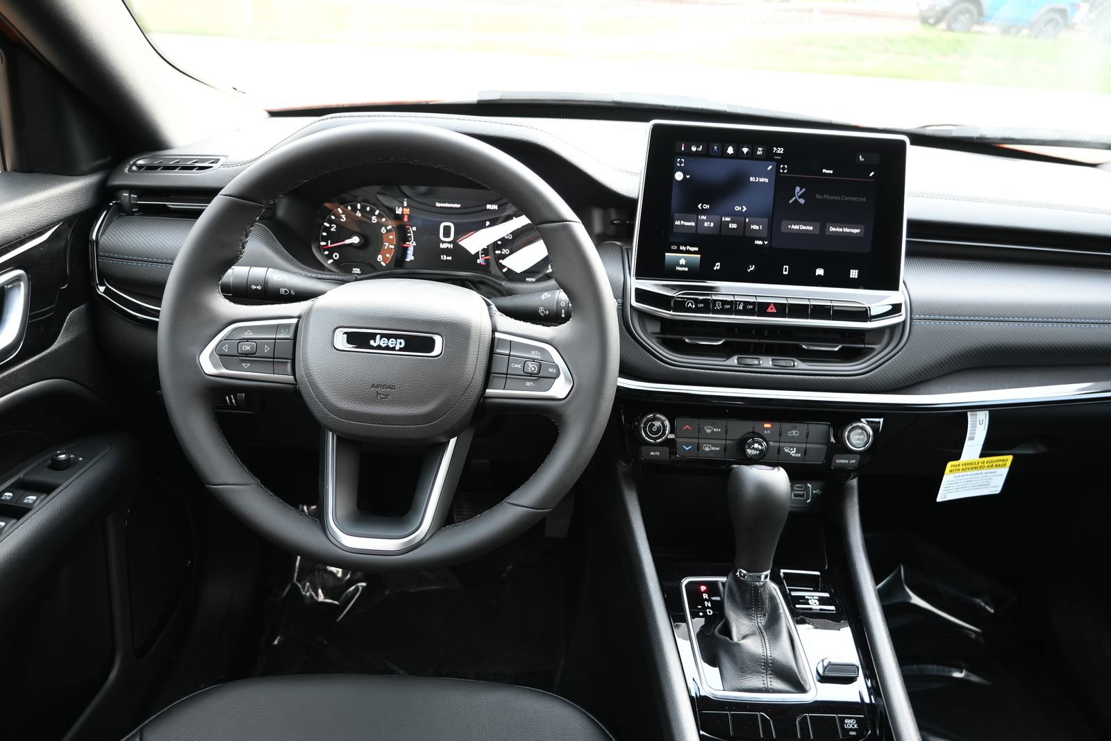 New 2026 Jeep Compass Latitude image 17