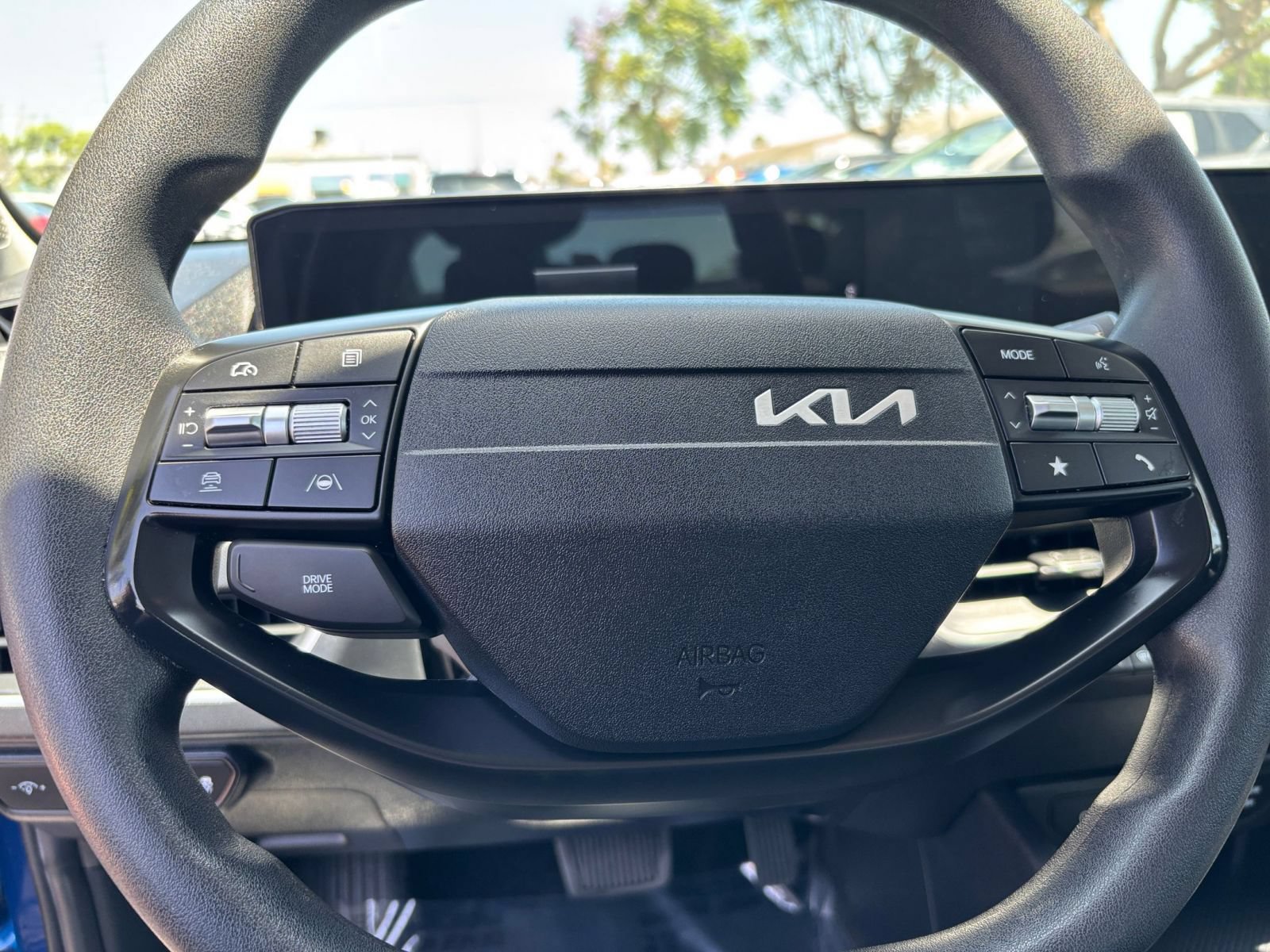 Used 2025 Kia K4 FWD image 28