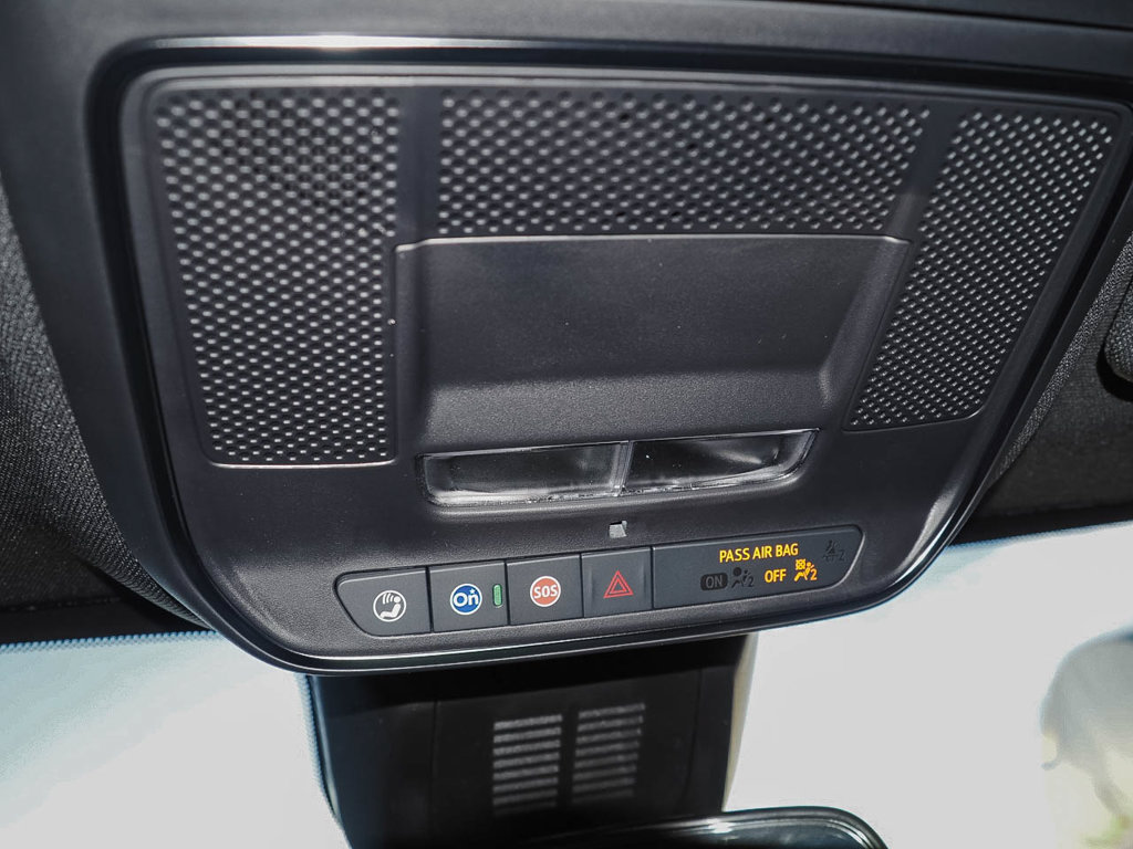 New 2027 Chevrolet Equinox RS w/ LPO, Floor Liner Package AWD/4WD image 13