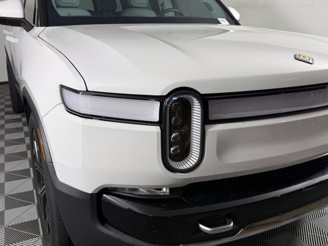 Used 2024 Rivian R1S Adventure Quad AWD/4WD image 12
