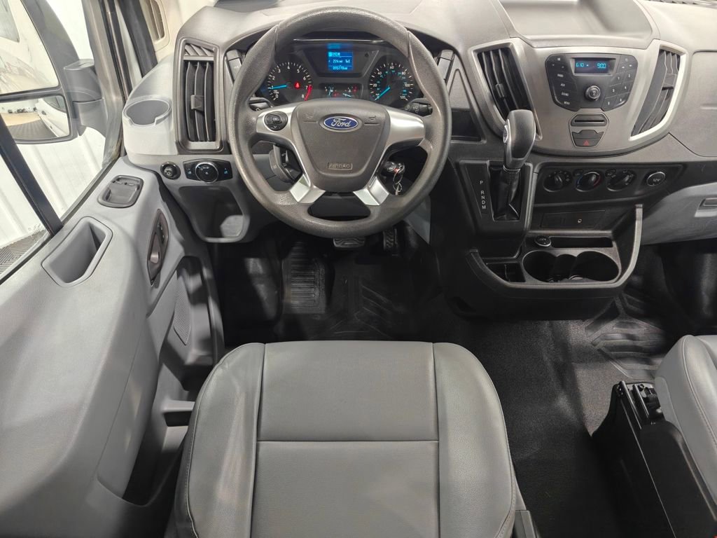 Used 2016 Ford Transit 350 XL RWD image 4