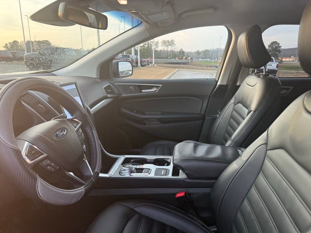 Used 2023 Ford Edge SEL w/ Convenience Package image 9