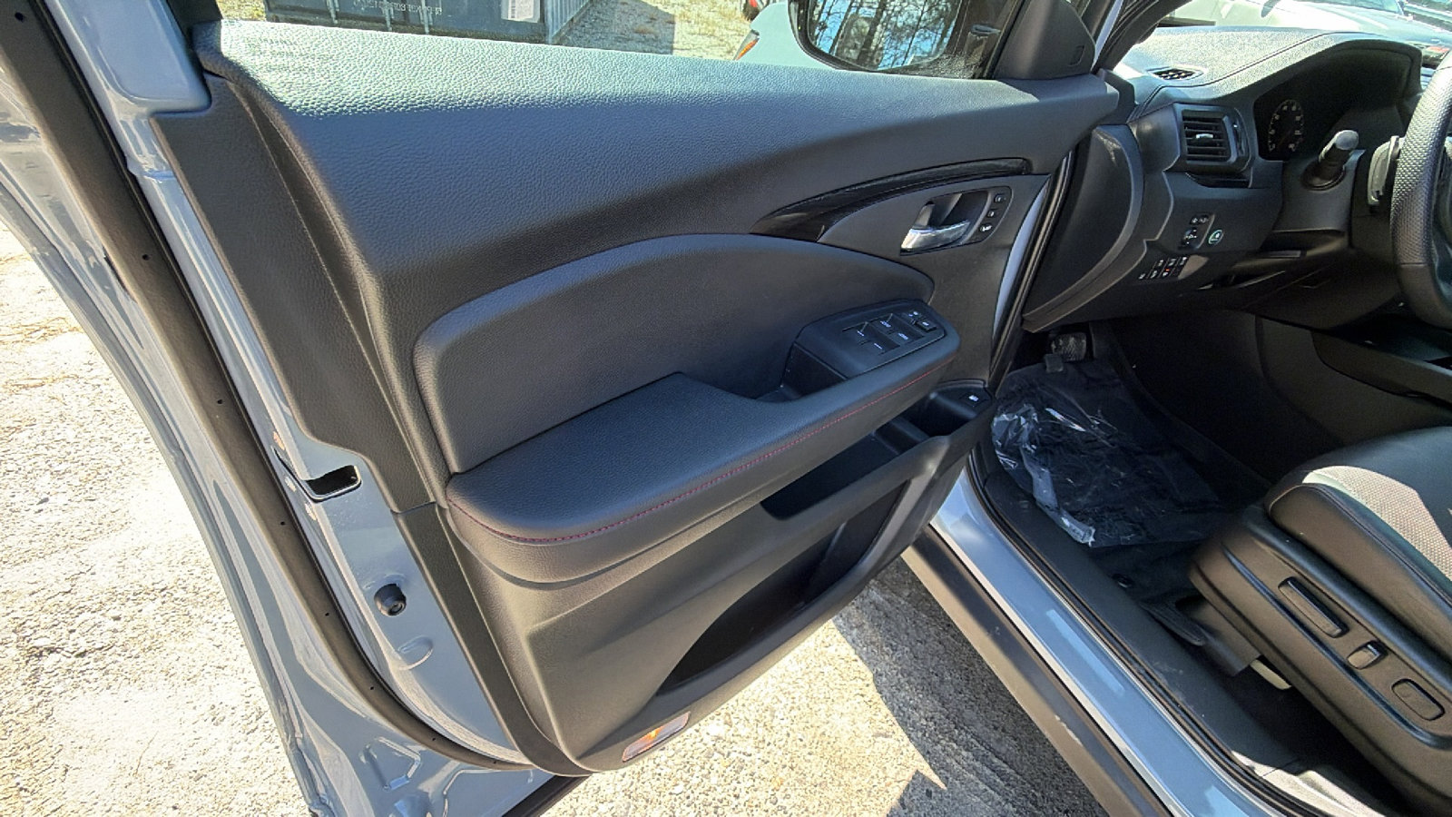 Used 2024 Honda Ridgeline Black Edition image 15