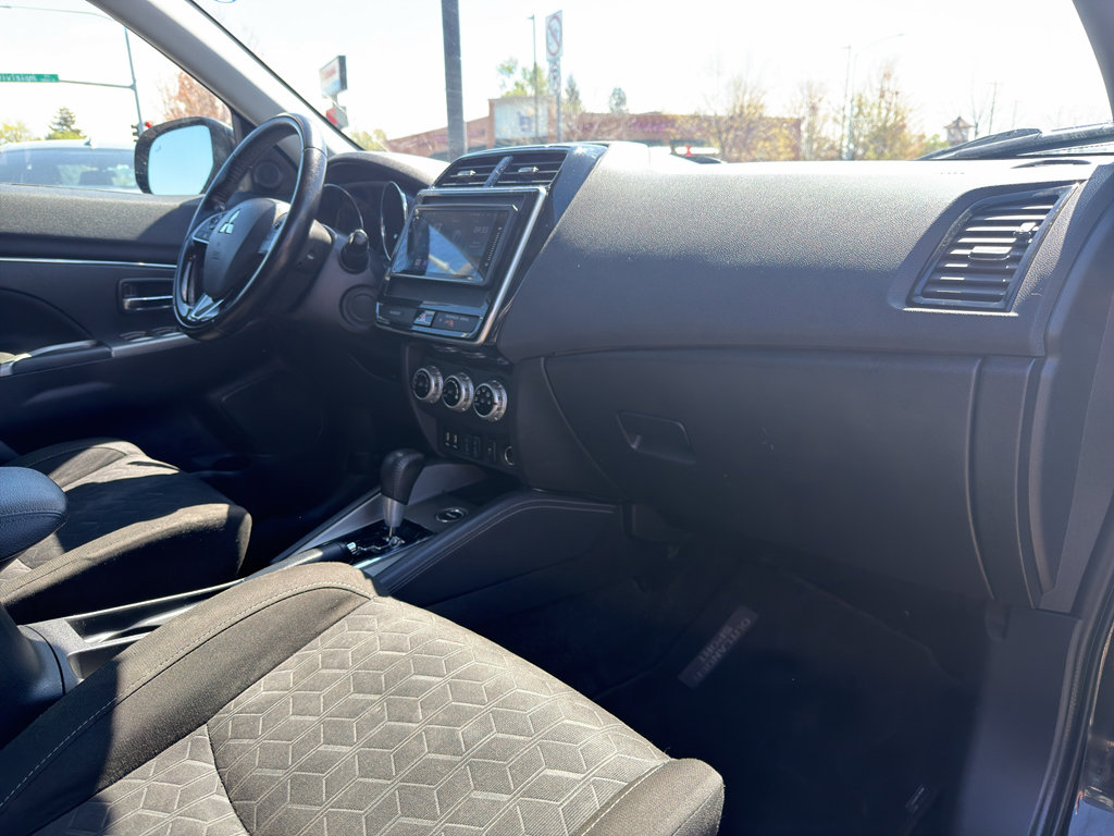 Used 2020 Mitsubishi Outlander Sport ES AWD/4WD image 20