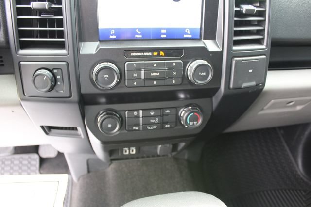 Used 2019 Ford F150 XL w/ Equipment Group 101A Mid AWD/4WD image 18