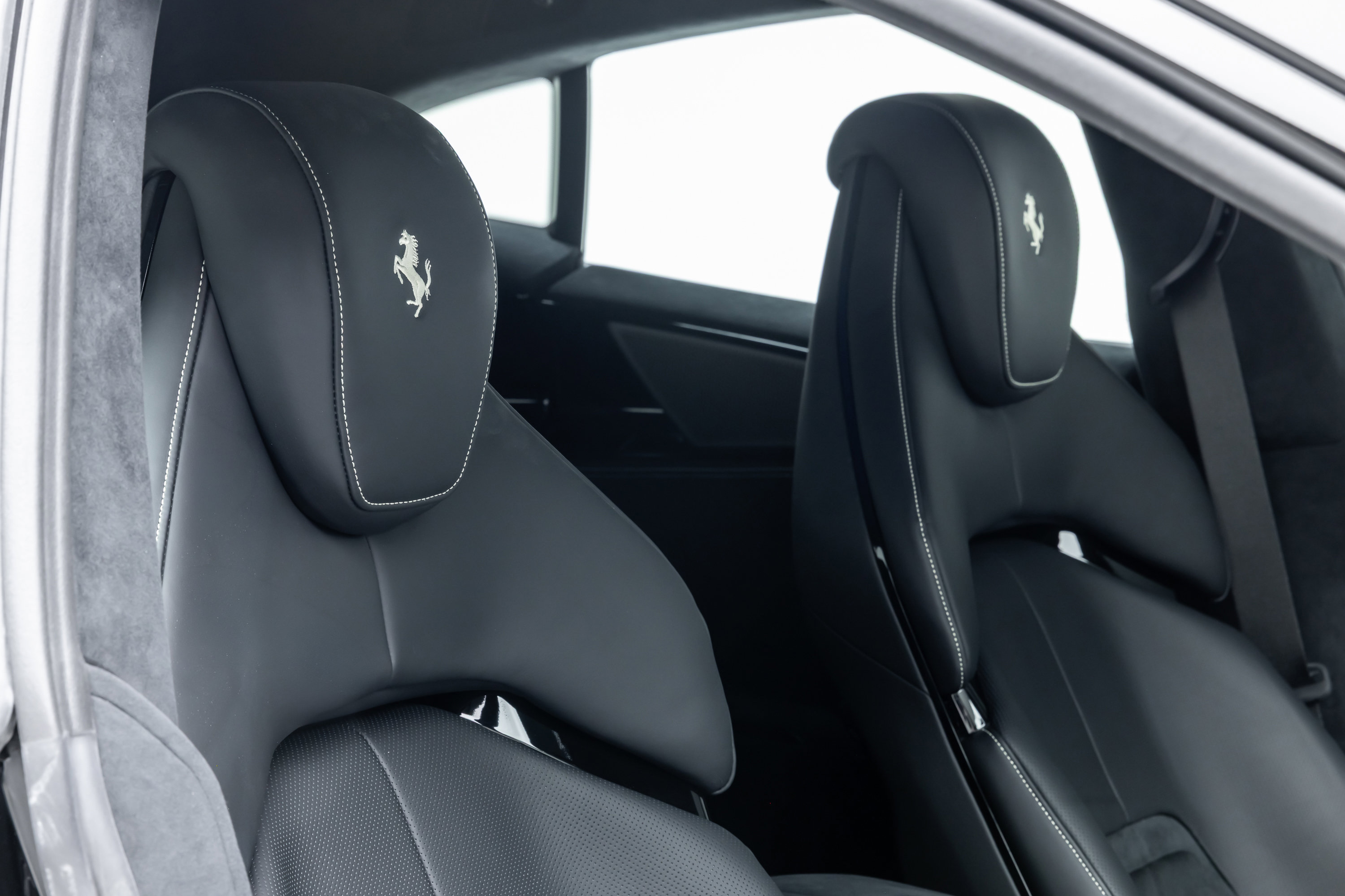 Used 2026 Ferrari Purosangue AWD/4WD image 41