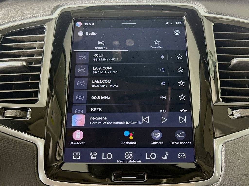 Certified 2025 Volvo XC90 B6 Plus image 15