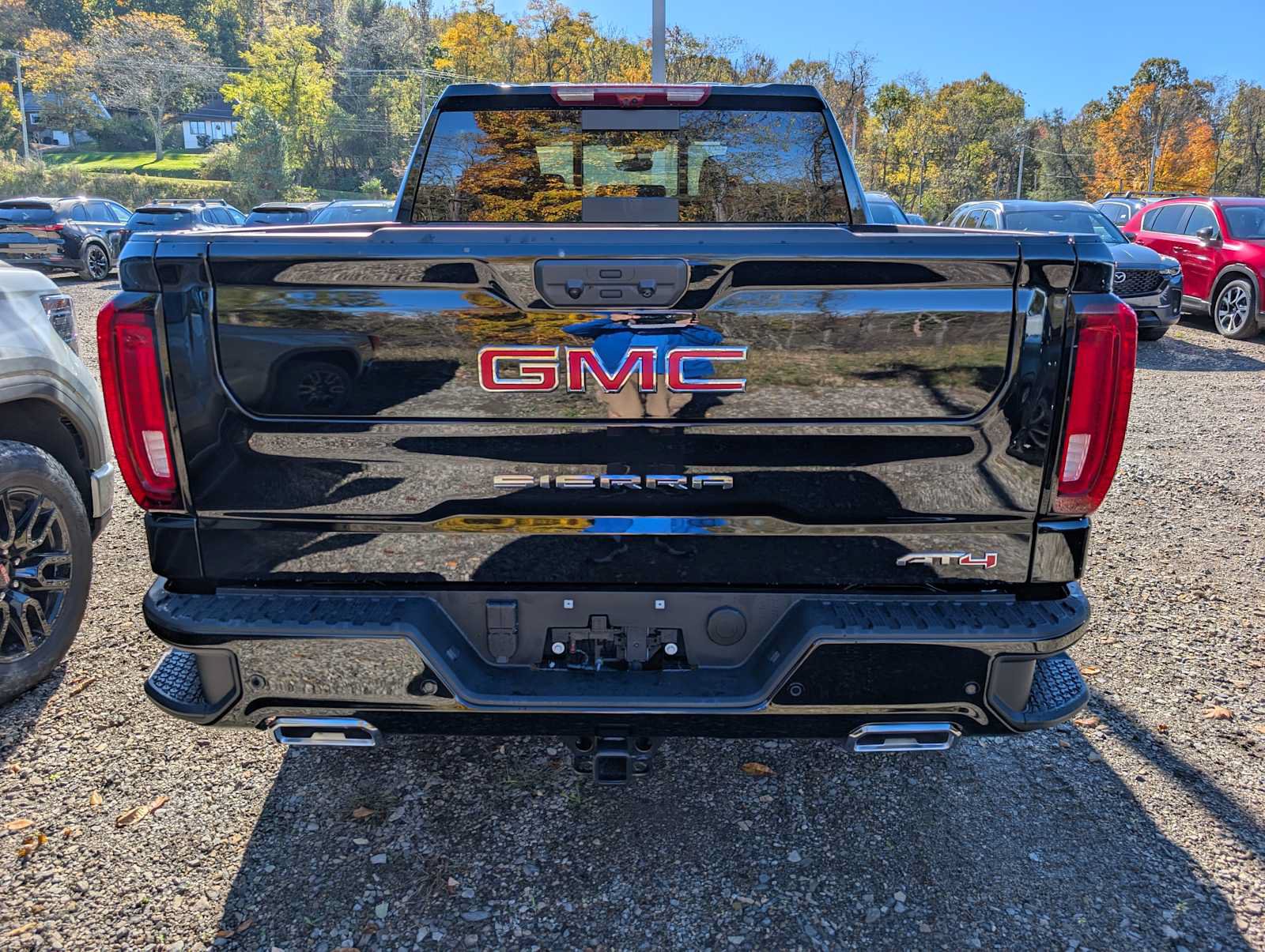 New 2026 GMC Sierra 1500 AT4 w/ AT4 Premium Package AWD/4WD image 9