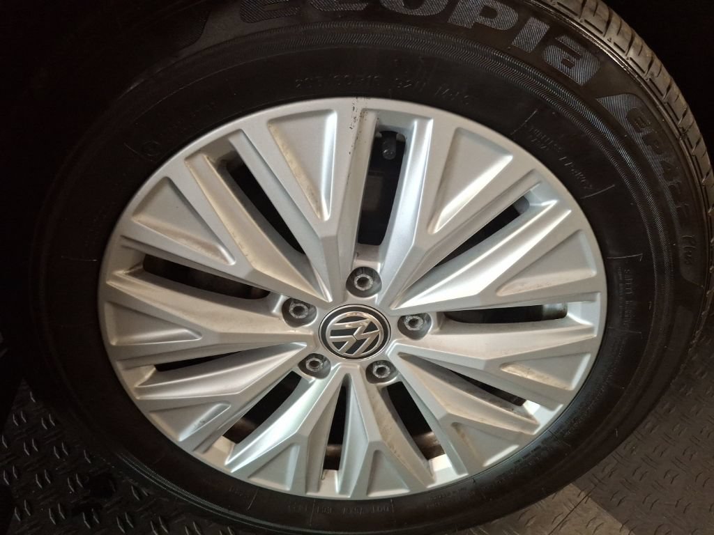 Used 2019 Volkswagen Jetta SE FWD image 4