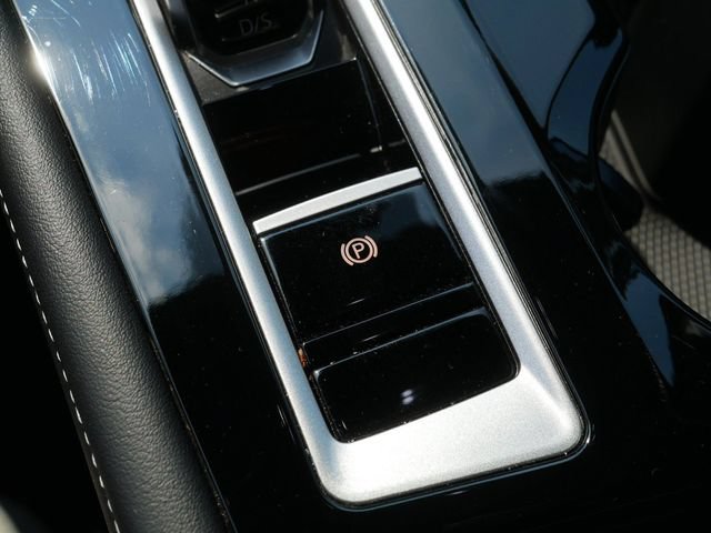 Certified 2024 Volkswagen Atlas Cross Sport SEL Premium R-Line AWD/4WD image 30