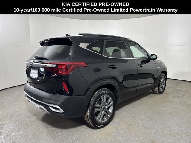 Certified 2021 Kia Seltos S image 32