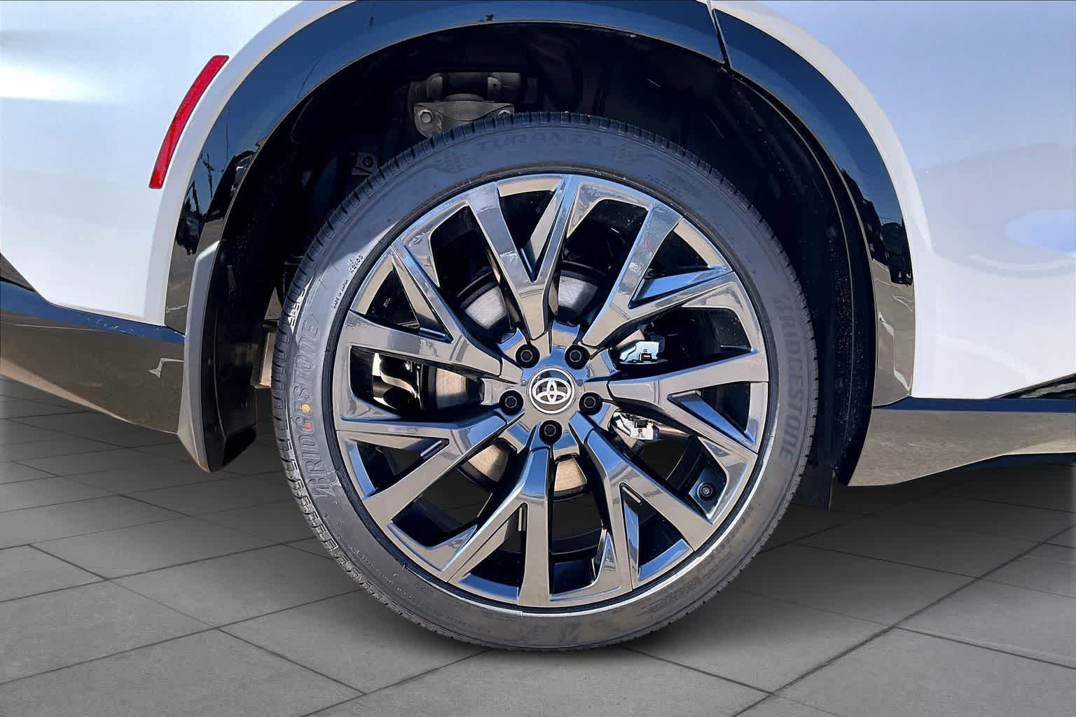 New 2026 Toyota Crown Signia AWD/4WD image 11