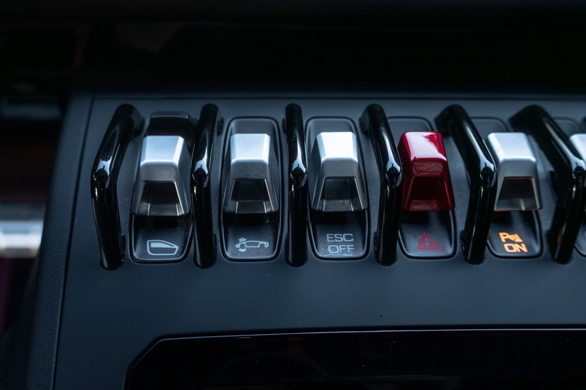 Used 2021 Lamborghini Huracan EVO image 18