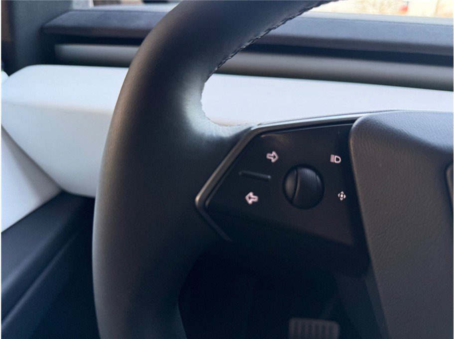 Used 2024 Tesla Cybertruck Cyberbeast image 23