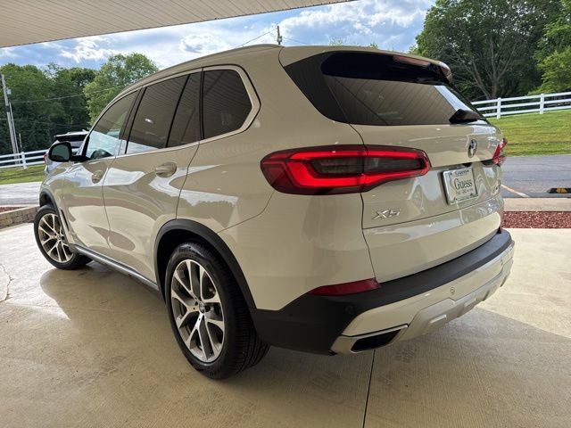 Used 2019 BMW X5 xDrive40i w/ Convenience Package AWD/4WD image 7